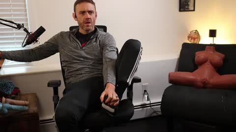 BradBronton online show from December 2024 06:56:02 PM