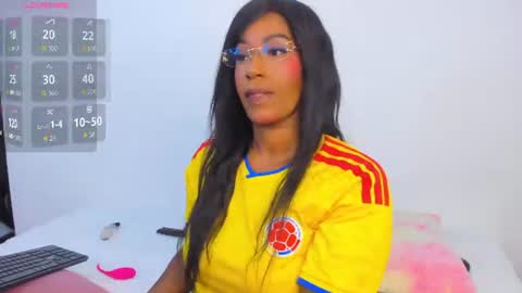 Snapshot of brandy_brow chatting on June 2026 11:32:01 PM brandy Independent model online show from June 2026 11:32:01 PM