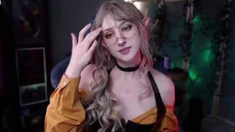 Aurorabut ur dad just calls me Rory online show from March 2025 05:11:01 AM