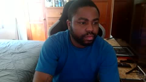 Breadw1nnah online show from June 2026 04:39:02 PM