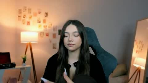 Rachel online show from April 2026 07:27:01 PM