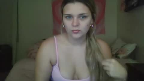 Snapshot of breebabexoxo chatting on June 2026 04:44:01 AM breebabexoxo online show from June 2026 04:44:01 AM