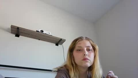 Snapshot of breezyxlove chatting on April 2026 04:12:01 PM Breezyxlove online show from April 2026 04:12:01 PM