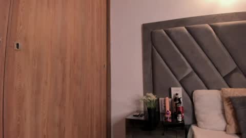 Brenda online show from April 2026 09:39:33 PM