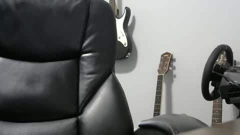 brian871001 online show from April 2026 06:41:01 PM