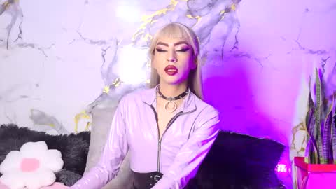 briana_white online show from April 2026 05:51:01 PM