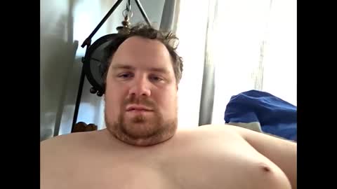 bridgeedude28 online show from April 2026 11:33:01 AM