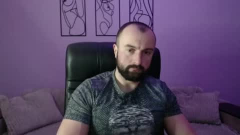 brindlefly69 online show from February 2026 11:57:02 AM