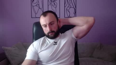 brindlefly69 online show from April 2026 10:49:02 AM