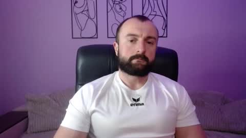 brindlefly69 online show from April 2026 10:29:02 AM