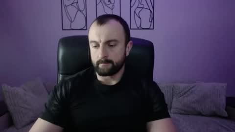 brindlefly69 online show from April 2026 10:29:01 AM