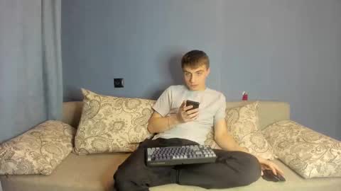 bristlebback online show from October 2025 04:47:01 PM