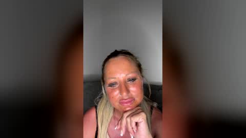 britishcumslut_10 online show from April 2026 10:23:02 PM