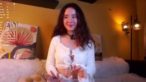 Snapshot of britthe chatting on June 2026 03:21:02 PM Lina online show from June 2026 03:21:02 PM