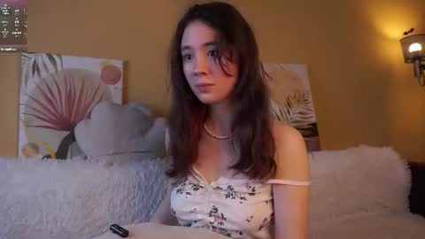 Snapshot of britthe chatting on June 2026 03:14:02 PM Lina online show from June 2026 03:14:02 PM