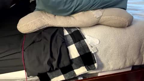 brownbootie1 online show from January 2026 08:58:02 PM