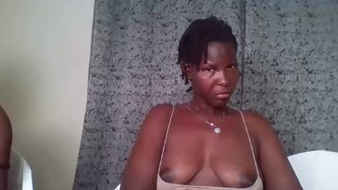 Tracy online show from October 2025 02:01:02 AM