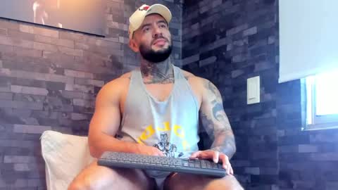 brucedallas online show from May 2026 08:48:02 PM