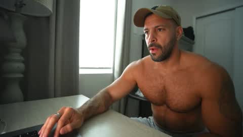 onlyfans BRUCESTRYKER online show from April 2026 09:12:01 PM