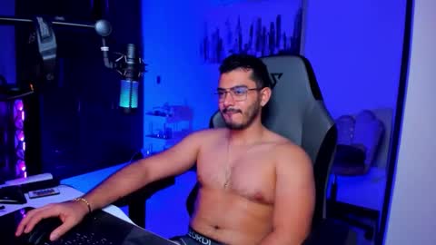 Snapshot of bruno_diaz31 chatting on March 2026 03:45:01 AM Bruno online show from March 2026 03:45:01 AM