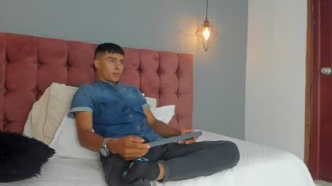 Snapshot of bruno_fox_ chatting on June 2026 12:40:02 PM Bruno online show from June 2026 12:40:02 PM