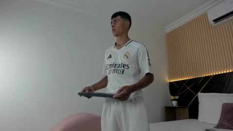 Snapshot of bruno_fox_ chatting on July 2026 08:22:02 PM Bruno online show from July 2026 08:22:02 PM