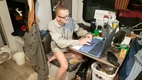 Steve... aka SkinnieDippin aka TimberTramp online show from March 2026 05:11:01 AM