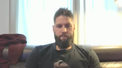 bubblebee1982 online show from December 2024 01:40:01 PM