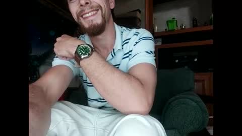 Snapshot of bubblebutt417 chatting on May 2026 04:19:01 AM Max candi online show from May 2026 04:19:01 AM