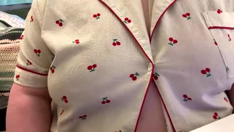 bubblegirl online show from April 2026 04:18:01 PM