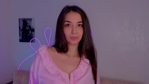 Molly online show from July 2026 10:31:02 AM