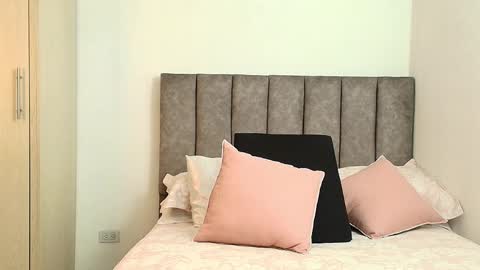 Carolina online show from February 2026 03:54:01 AM