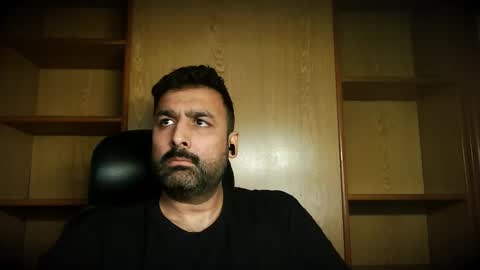 Hairy Arabian online show from November 2025 05:52:01 AM