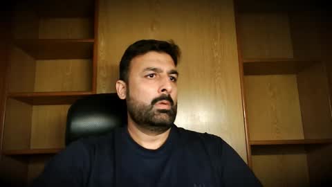 Hairy Arabian online show from November 2025 04:29:02 AM