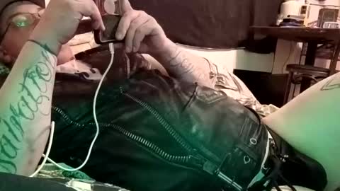 Snapshot of burnout1315 chatting on April 2026 03:37:02 AM Burnout1315 online show from April 2026 03:37:02 AM