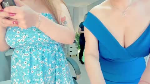 Sara and  Coral long hair online show from March 2025 04:56:02 PM