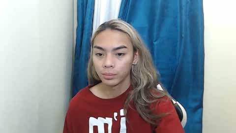 Snapshot of caitessa_bellemoir chatting on March 2026 03:05:01 PM caitessa_bellemoir online show from March 2026 03:05:01 PM