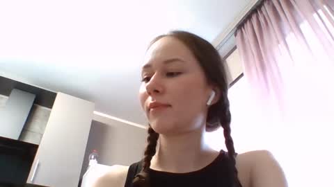 Sara online show from June 2026 08:37:02 AM