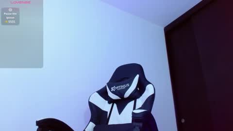 Valerio  online show from February 2025 08:33:02 PM