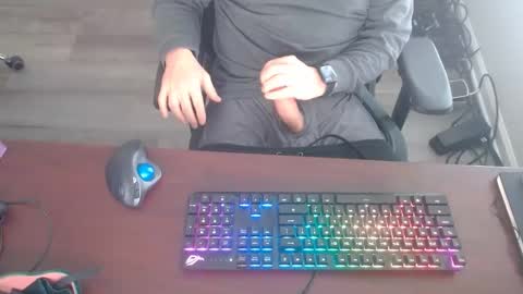 Snapshot of calibratorjosh chatting on December 2025 07:43:01 PM calibratorjosh online show from December 2025 07:43:01 PM