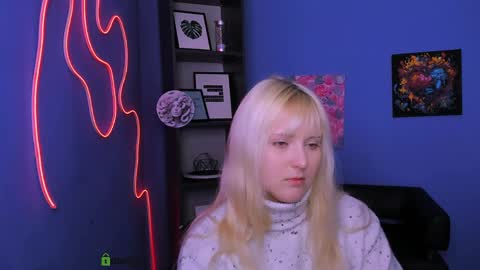 Snapshot of callmevivien chatting on April 2026 01:00:02 PM callmevivien online show from April 2026 01:00:02 PM