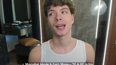 Snapshot of calvin_loves_you chatting on July 2026 09:44:02 AM Hey I am Calvin online show from July 2026 09:44:02 AM