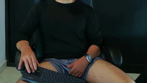 camara110 online show from February 2025 08:45:02 PM