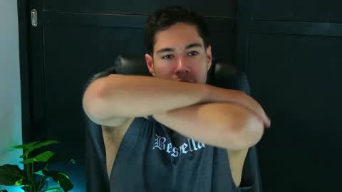 camara110 online show from February 2025 02:04:01 AM