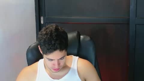 camara110 online show from October 2025 12:21:02 AM