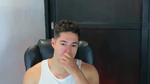 camara110 online show from October 2025 04:41:01 PM