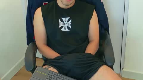 camara110 online show from December 2025 03:49:02 PM