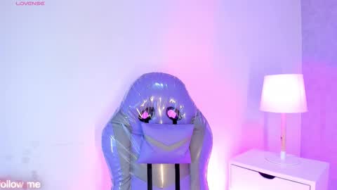 Camelia Smith online show from March 2026 04:09:01 AM