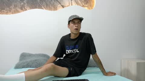 Snapshot of cameronsilverman chatting on June 2026 09:53:01 PM cameronsilverman online show from June 2026 09:53:01 PM