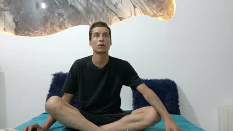 Snapshot of cameronsilverman chatting on June 2026 12:32:02 AM cameronsilverman online show from June 2026 12:32:02 AM